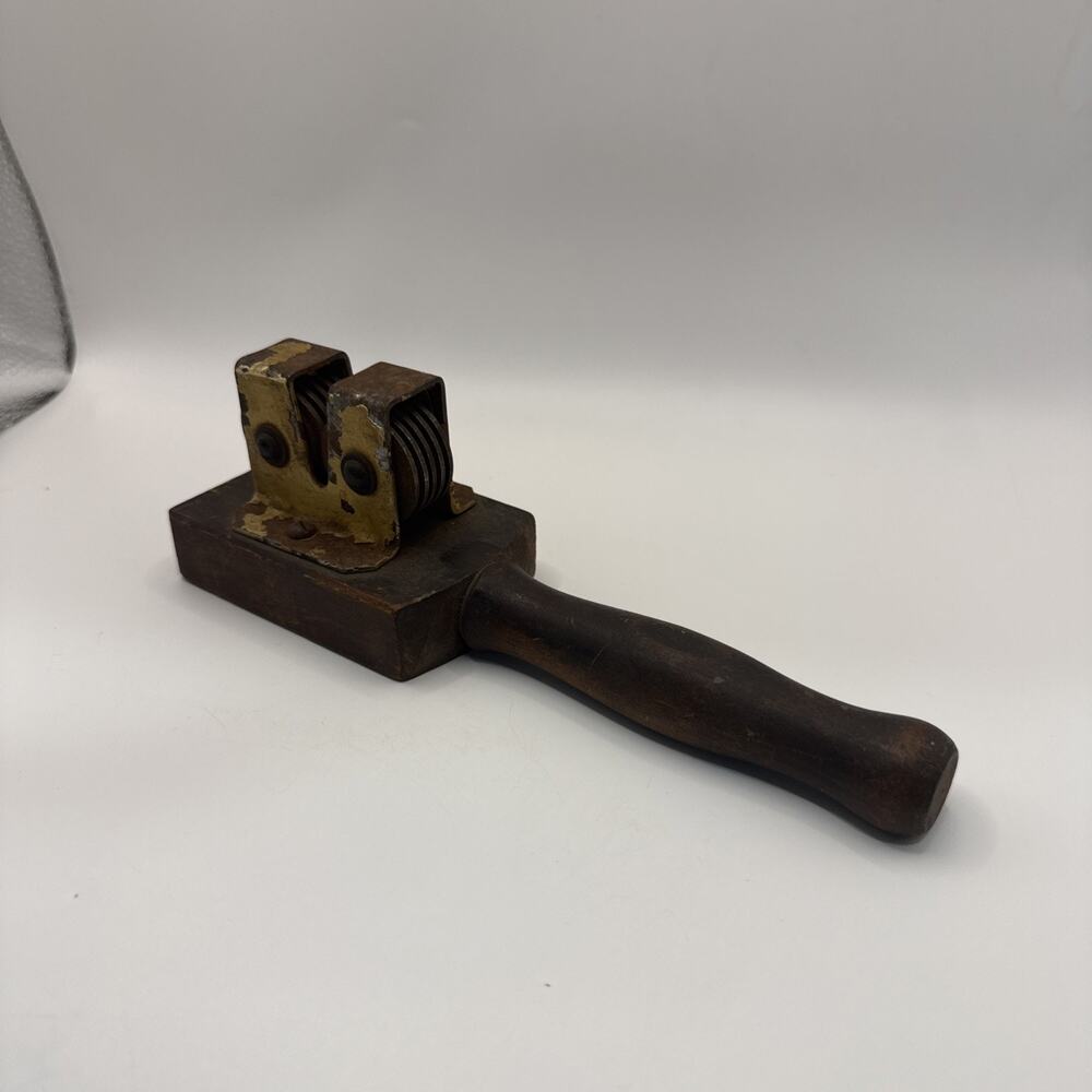 Vintage WECK Wood Handle Pull-Through Knife Sharpener Weck New York 8”
